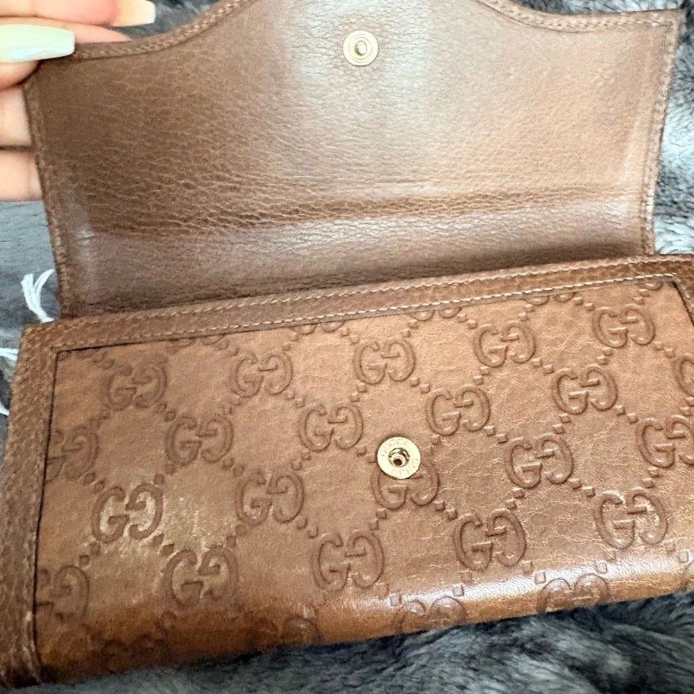 Gucci Tan/Brown GG-Embossed Leather Continental Wallet with Gold Logo - Picture 5 of 9
